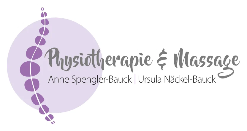 Das Logo der Massagepraxis. Stilisiert eine Wirbelsäule und ein violetter Punkt. Rechts davon der Praxisname: Physiotherapie & Massage – - Anne Spengler-Bauck & Ursula Näckel-Bauck